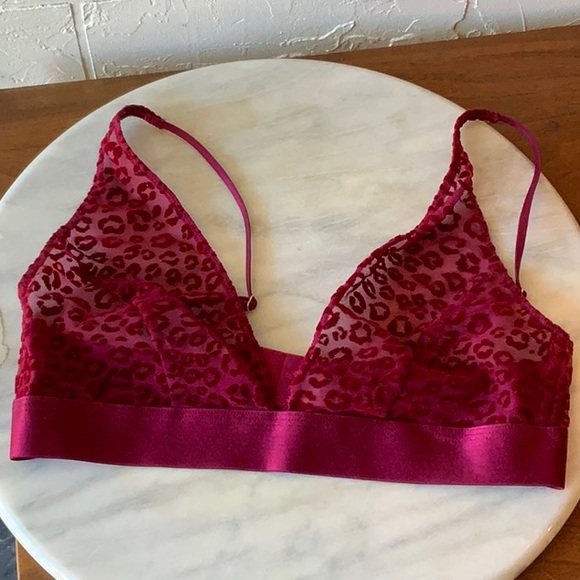 UNDERSTATEMENT leopard print set - Picture 2 of 13